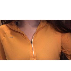 Nike Dri-fit quarter zip
